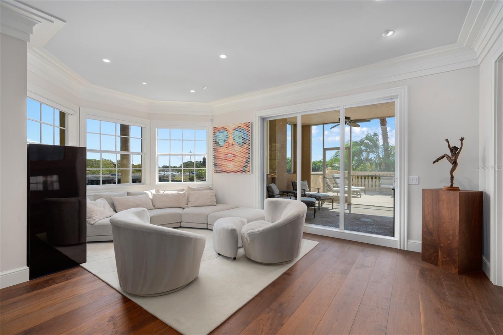 Image 8 of 63 For 5531 Cannes Cir  201