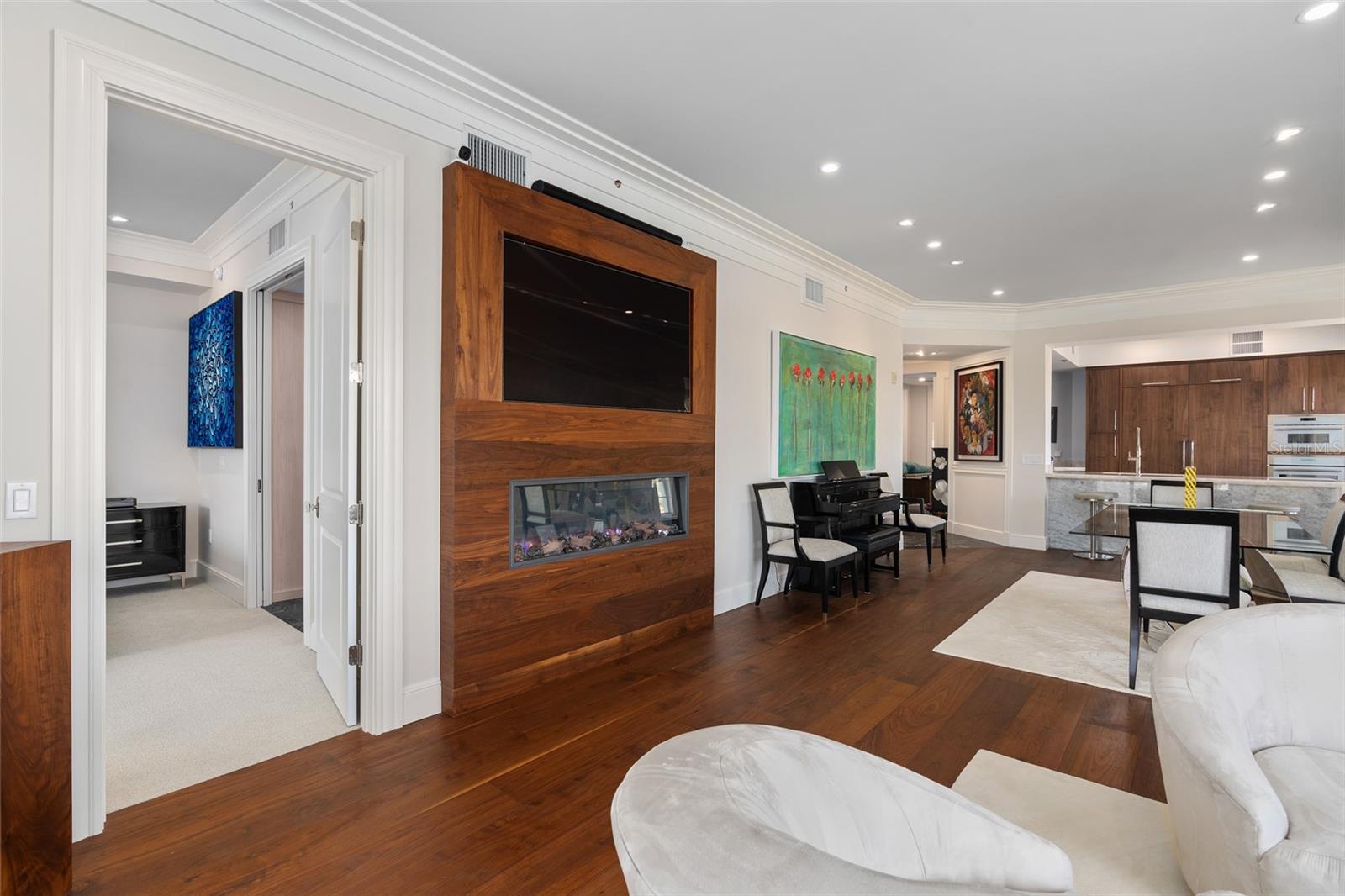 Image 9 of 63 For 5531 Cannes Cir  201