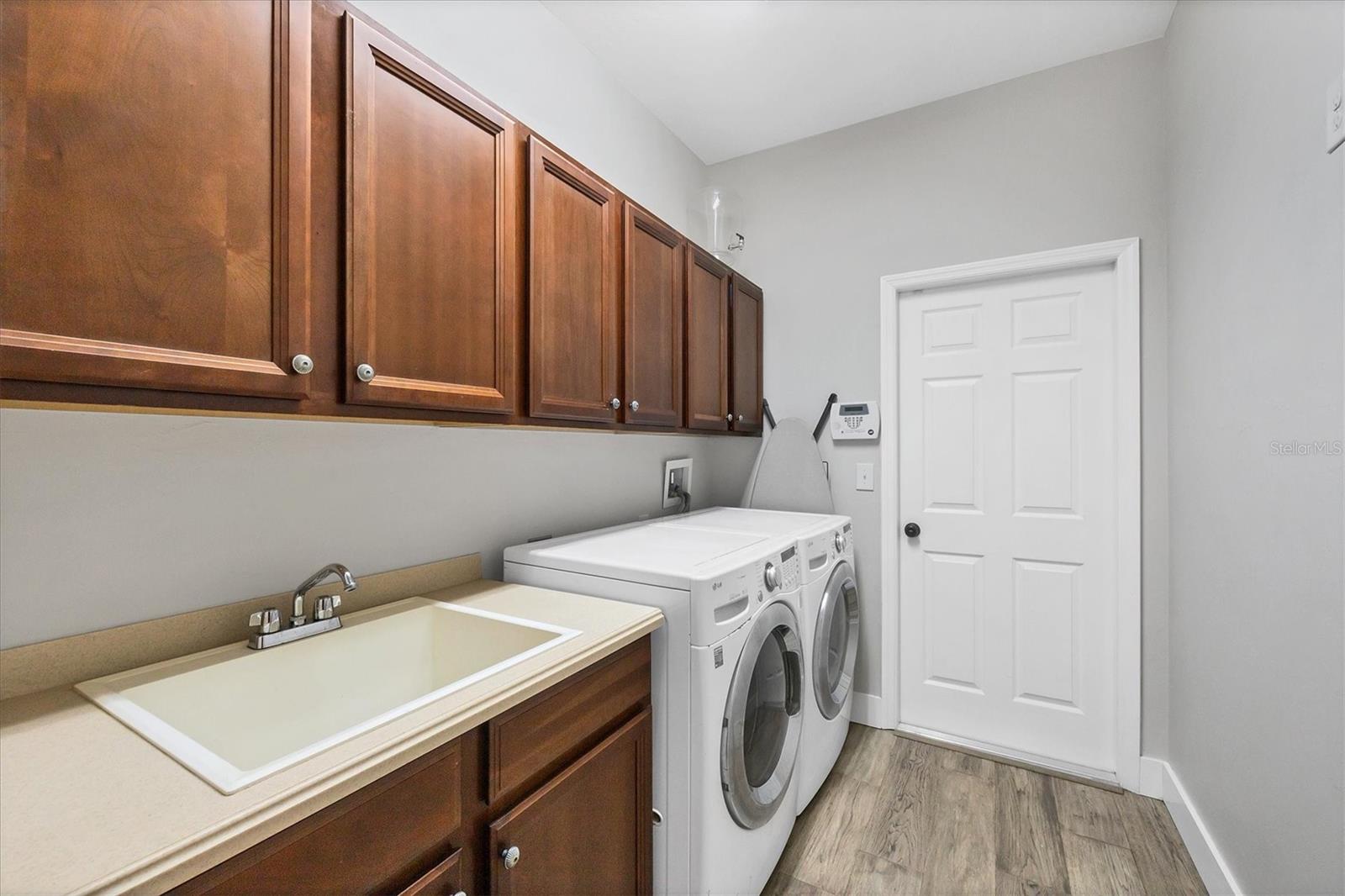 Image 23 of 42 For 5320 Layton Drive