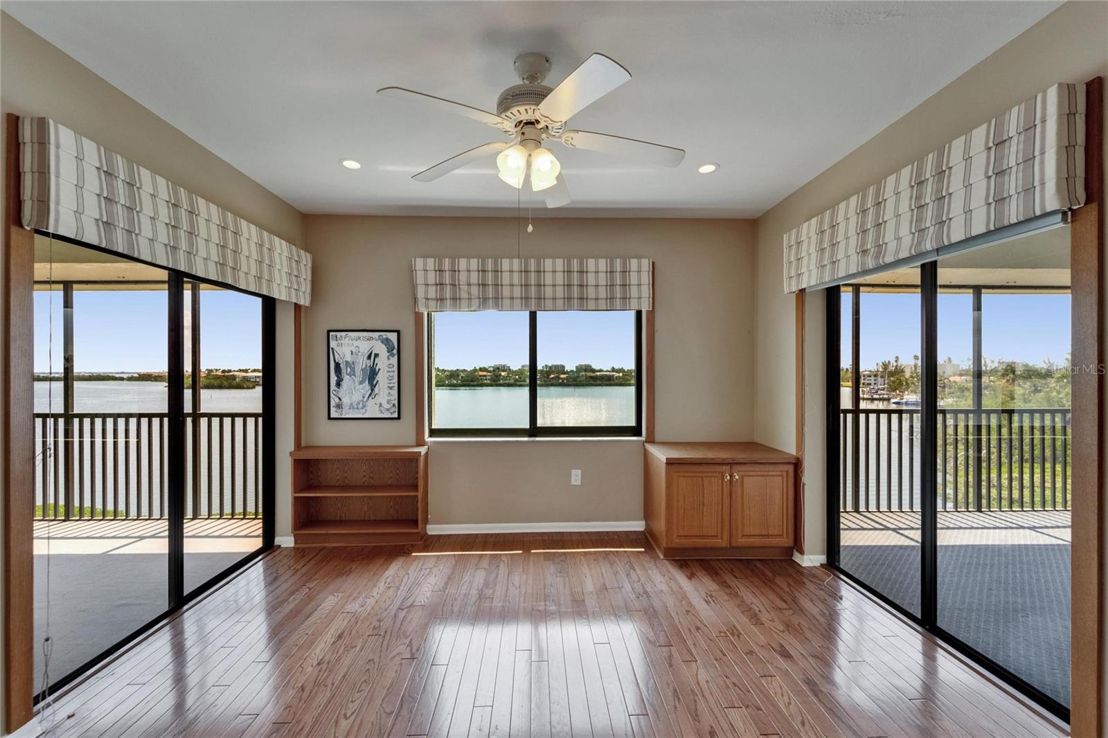 Image 17 of 81 For 3540 Gulf Of Mexico Drive 303