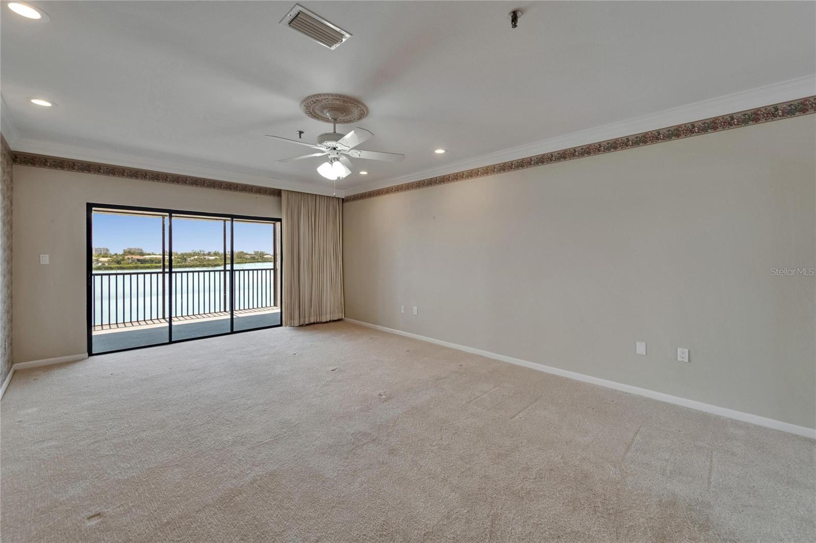 Image 34 of 81 For 3540 Gulf Of Mexico Drive 303