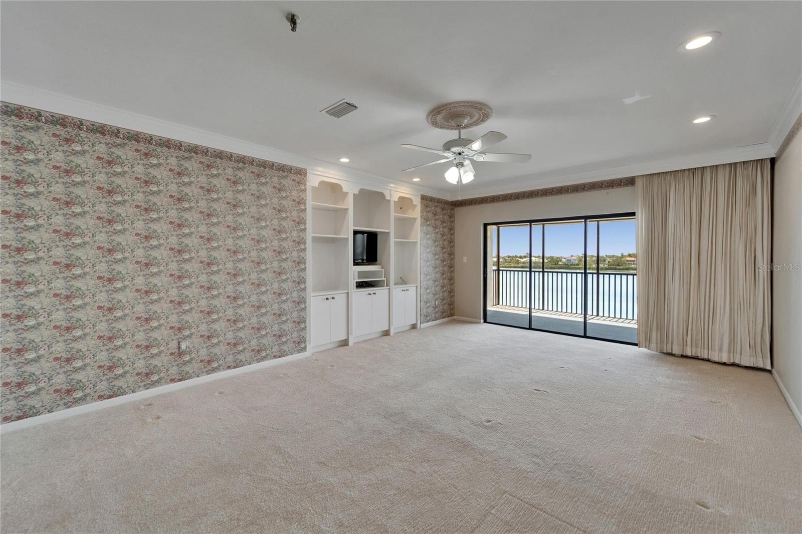 Image 35 of 81 For 3540 Gulf Of Mexico Drive 303