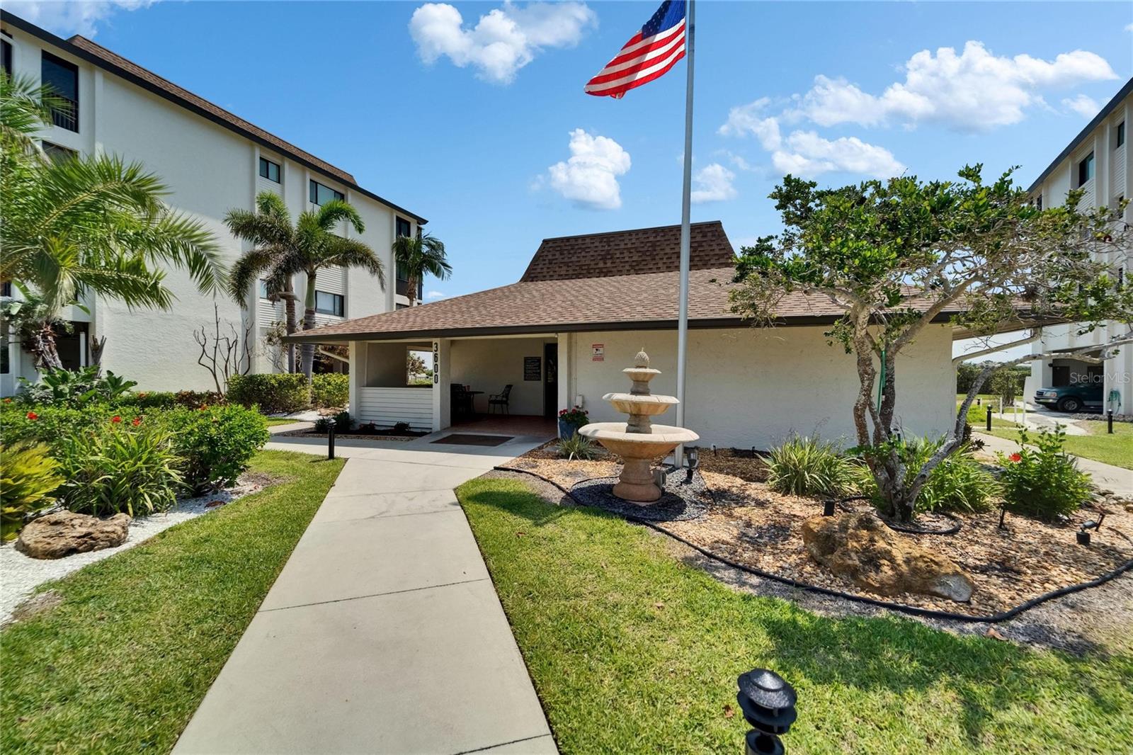 Image 74 of 81 For 3540 Gulf Of Mexico Drive 303