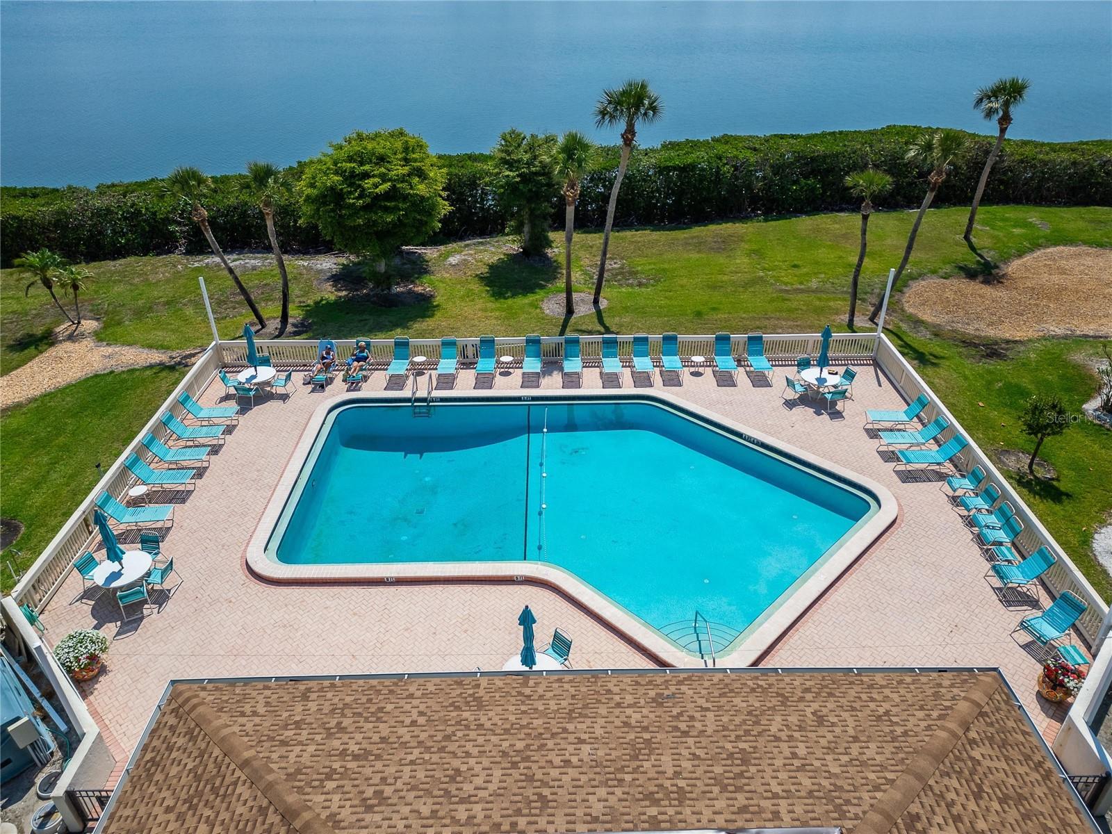 Image 76 of 81 For 3540 Gulf Of Mexico Drive 303