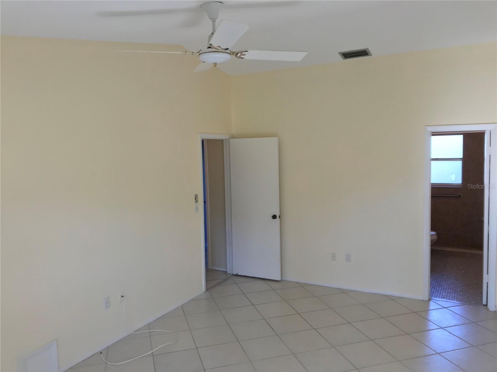 Image 8 of 22 For 3403 37th Street Court W