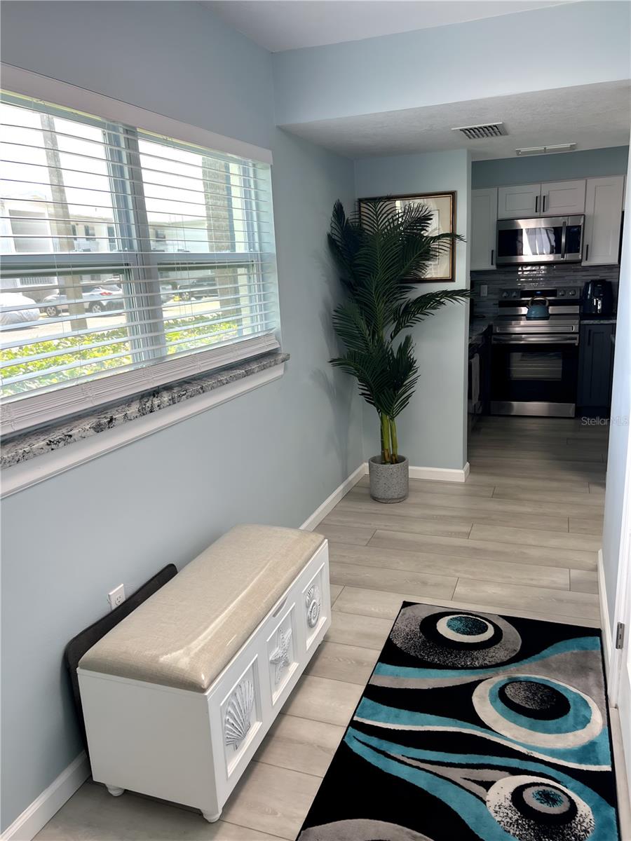 Image 3 of 16 For 4511 3rd Street Circle W 289