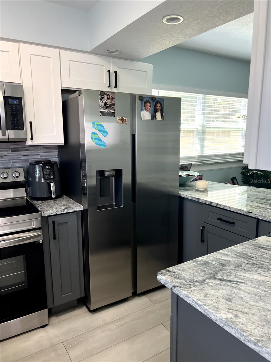 Image 5 of 16 For 4511 3rd Street Circle W 289