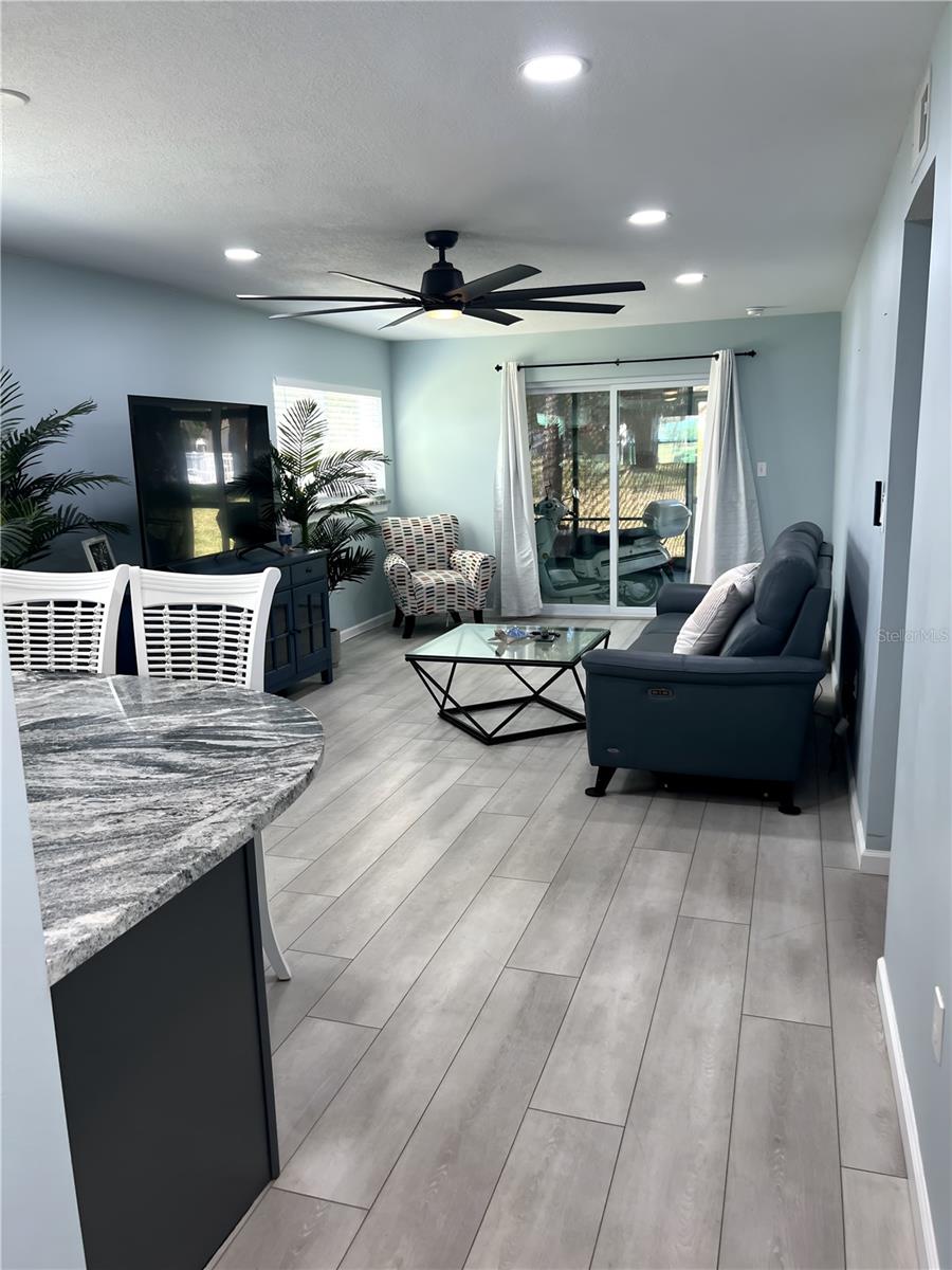Image 8 of 16 For 4511 3rd Street Circle W 289