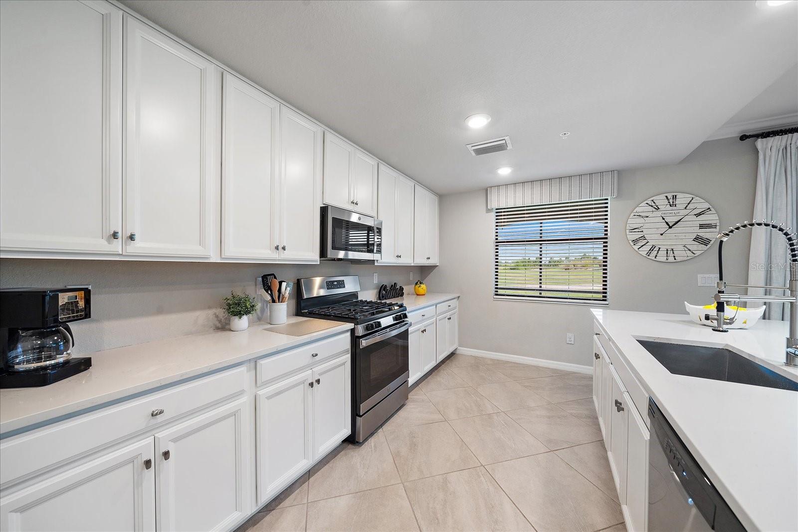Image 9 of 73 For 18113 Gawthrop Drive  101