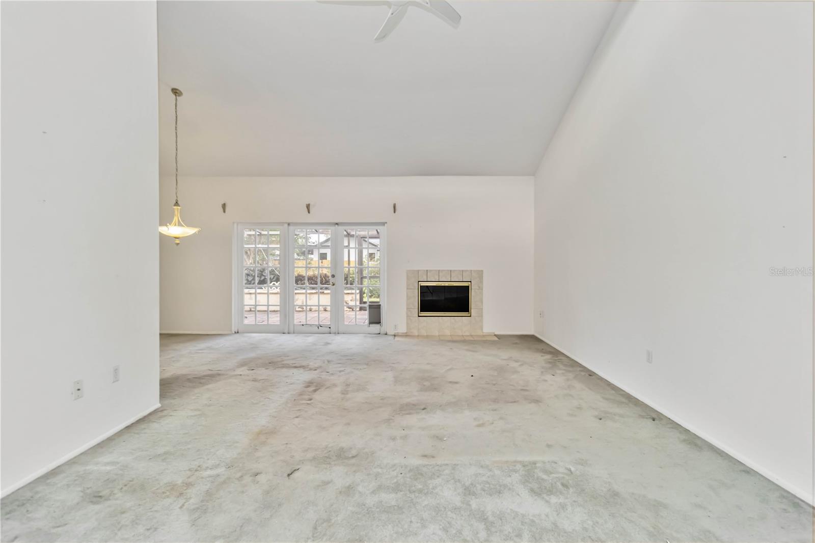 Image 7 of 29 For 6203 Courtside Drive 21