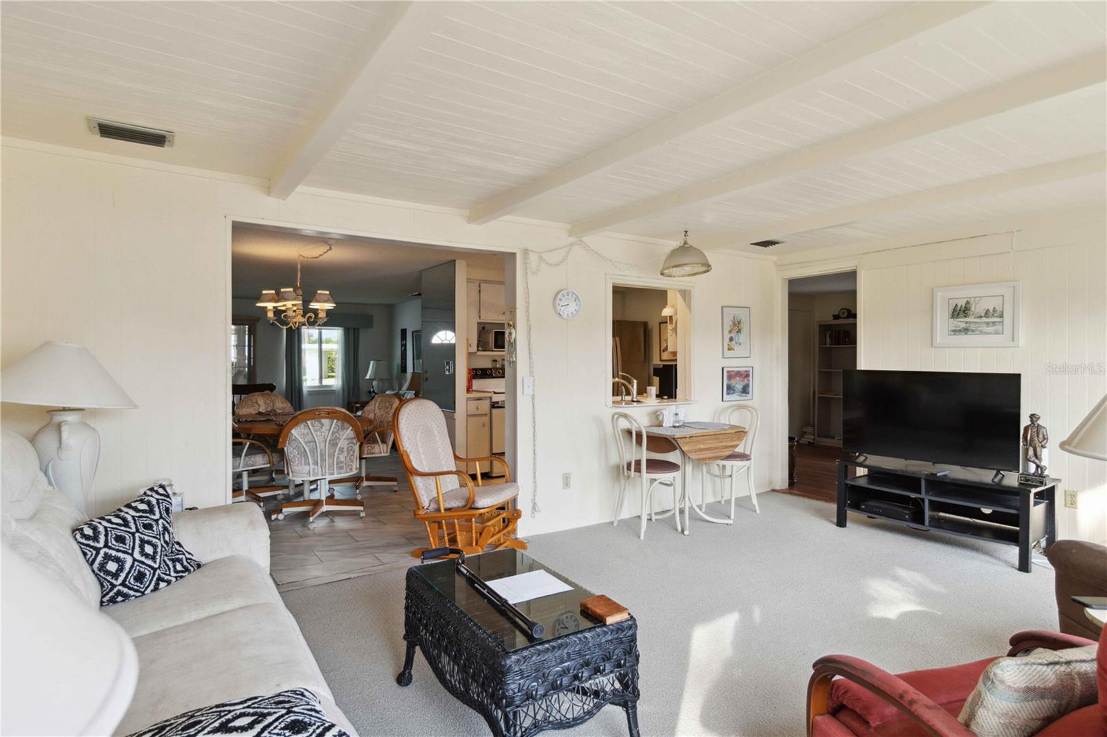 Image 17 of 30 For 577 Circlewood Drive X7
