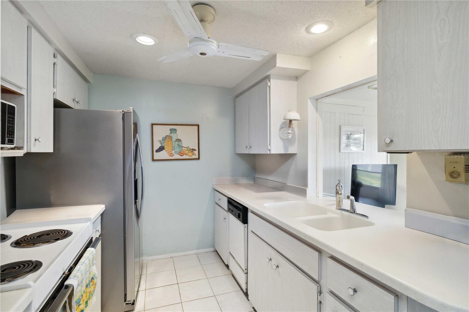 Image 7 of 30 For 577 Circlewood Drive X7