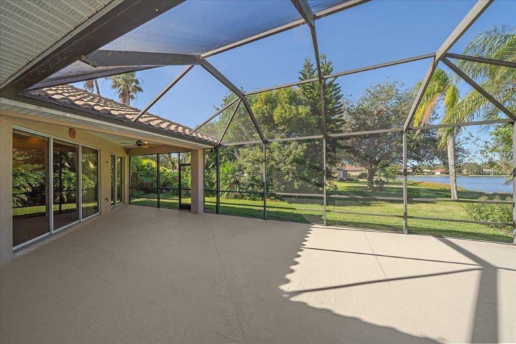 Image 41 of 51 For 4978 Cedar Oak Way