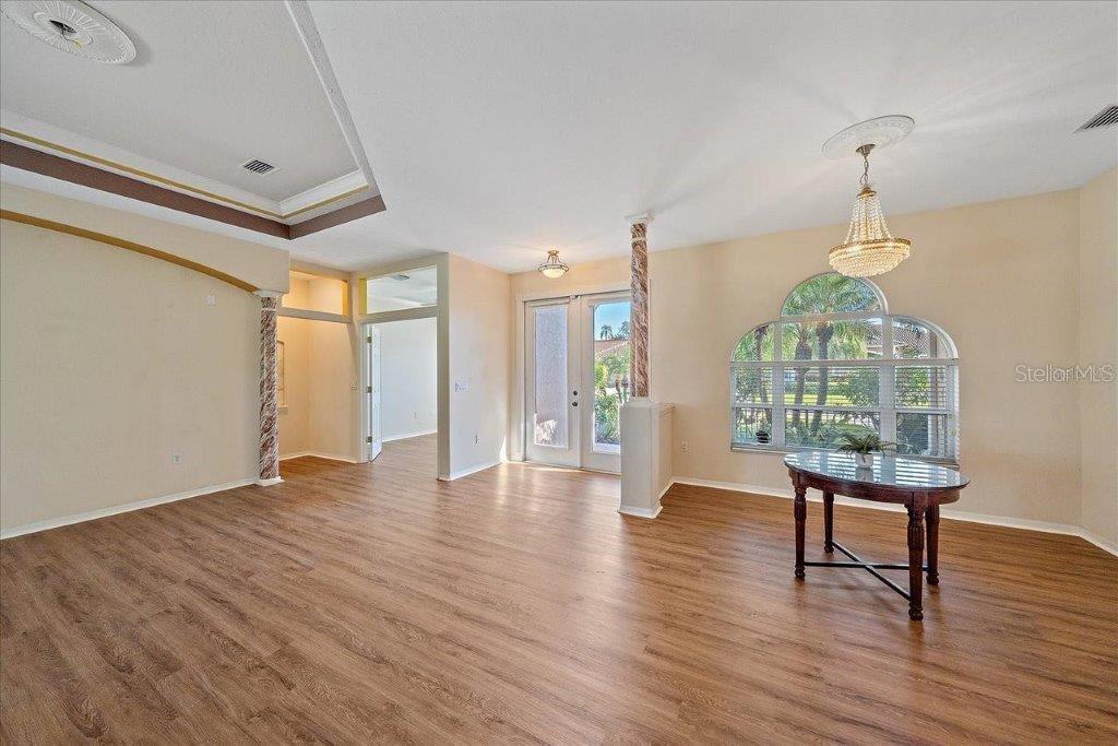 Image 9 of 51 For 4978 Cedar Oak Way