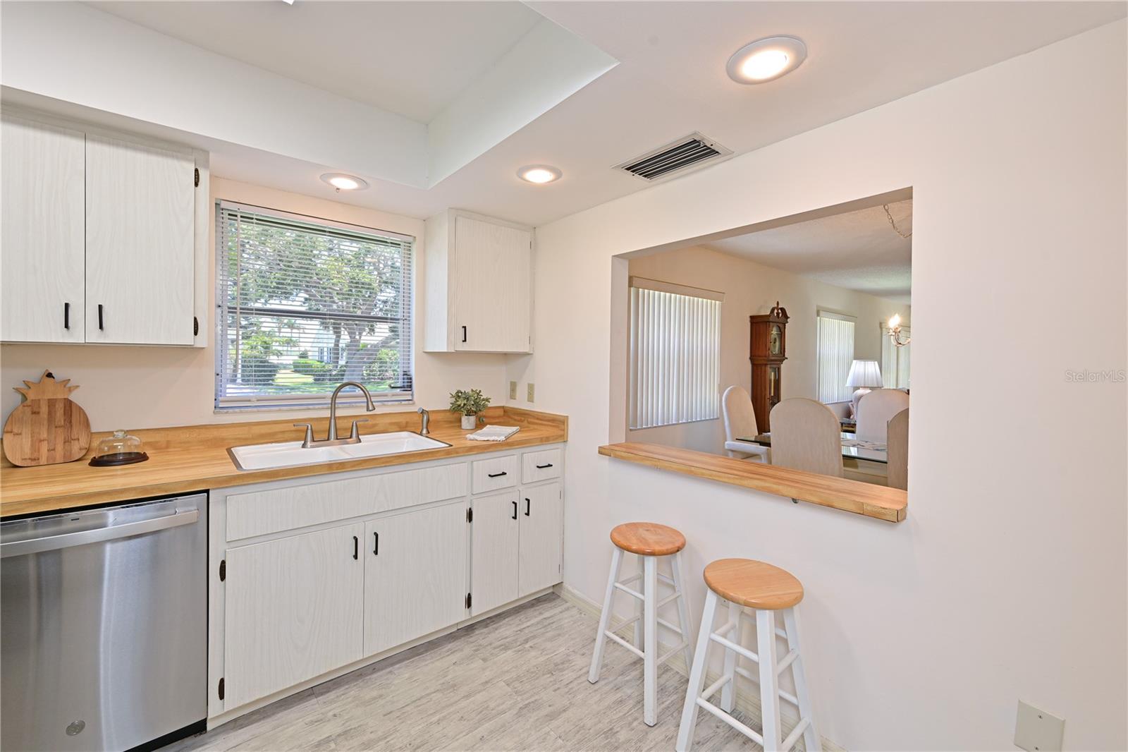 Image 7 of 81 For 4726 Potomac Circle