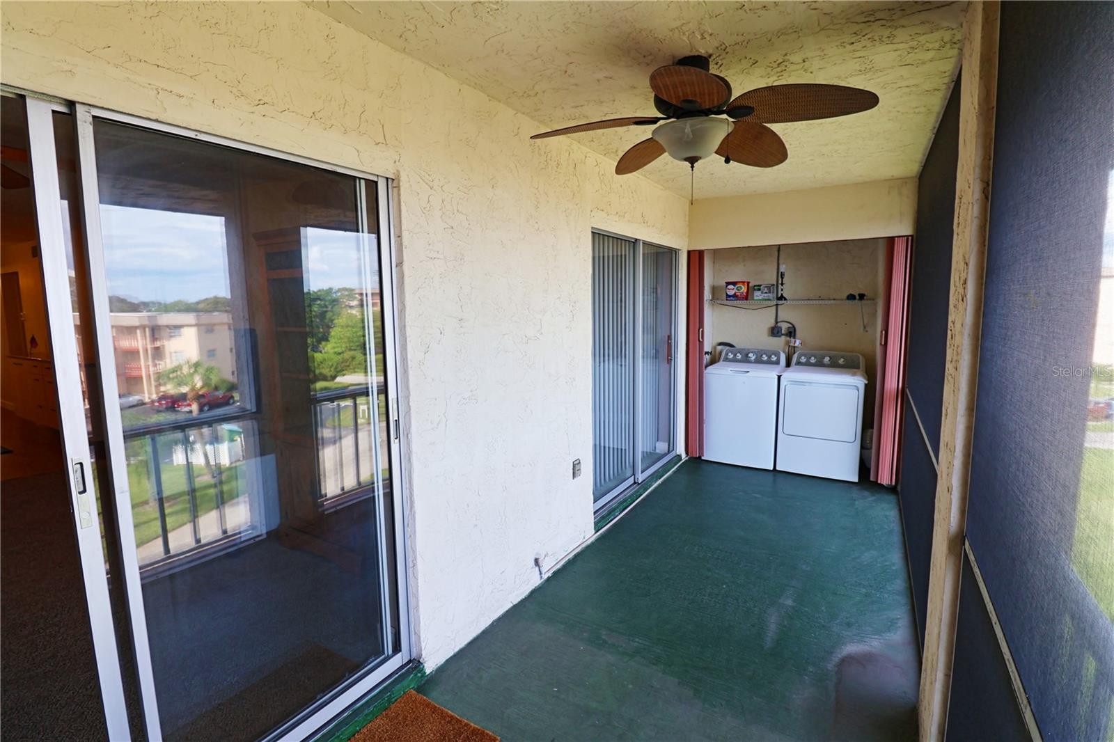 Image 12 of 14 For 4199 Heron Way 411