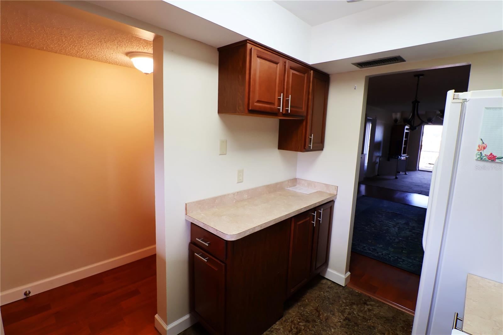 Image 3 of 14 For 4199 Heron Way 411