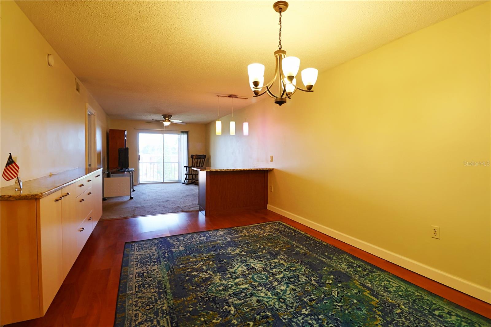 Image 4 of 14 For 4199 Heron Way 411