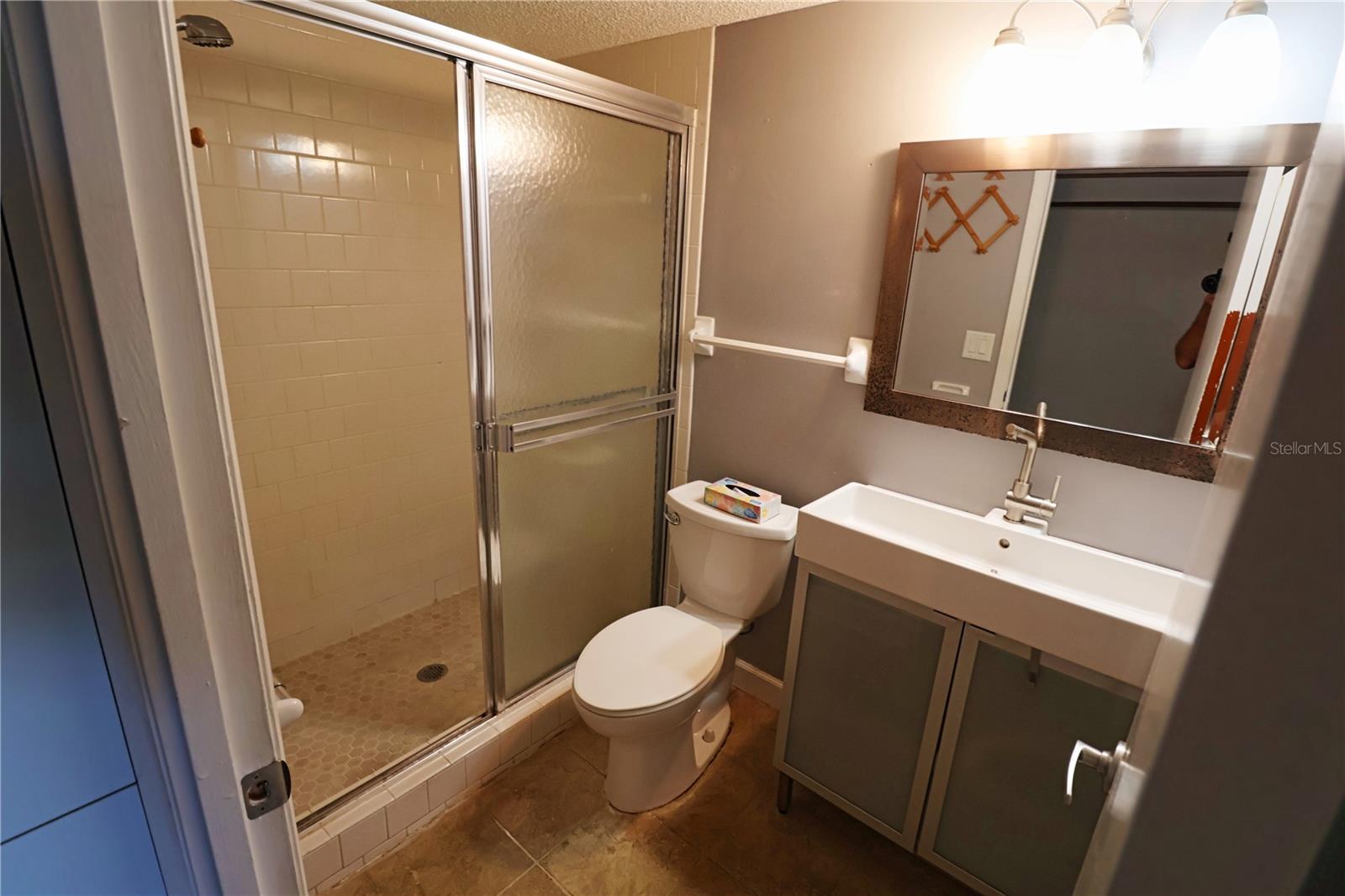 Image 8 of 14 For 4199 Heron Way 411