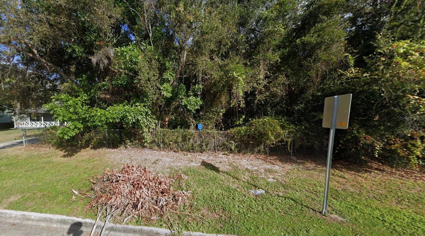 Image 2 of 7 For 801 68th Avenue Drive W