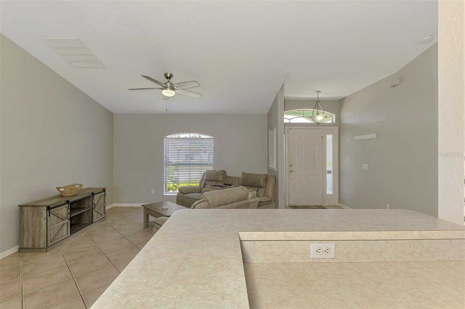 Image 19 of 48 For 2759 Starview Avenue