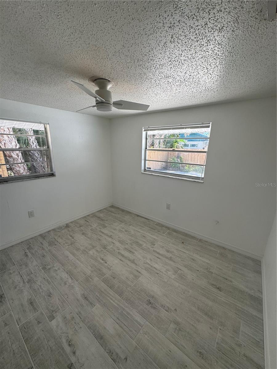 Listing photo id 8 for 406 71st Street B