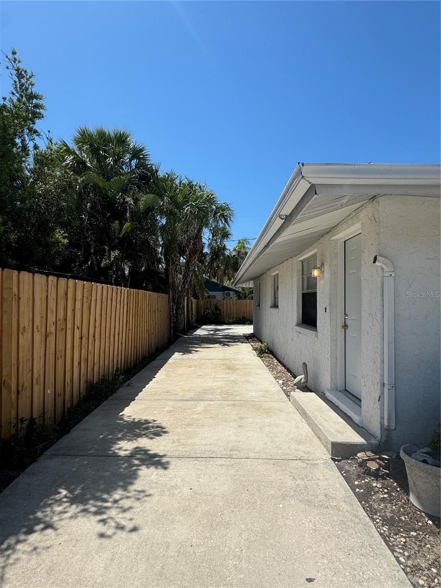 Listing photo id 0 for 406 71st Street B
