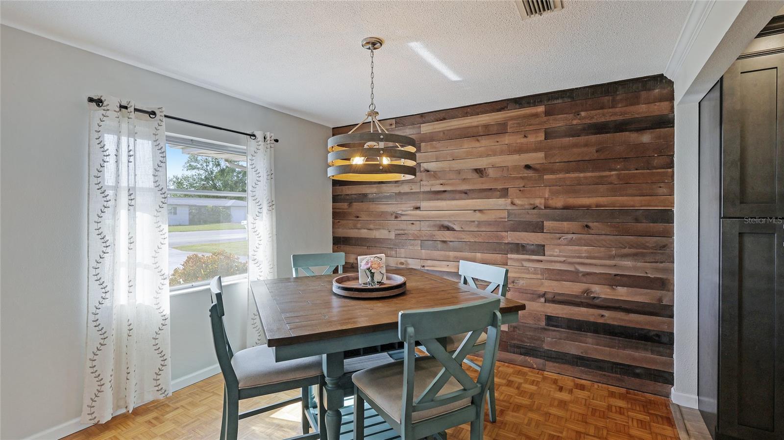 Image 14 of 16 For 5706 10th Avenue Dr W