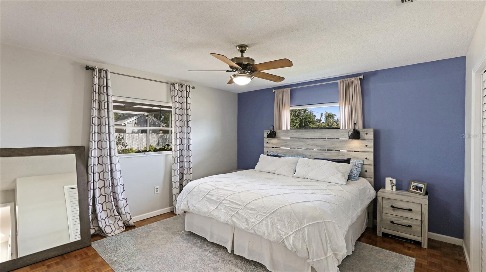 Image 27 of 62 For 5706 10th Avenue Dr W