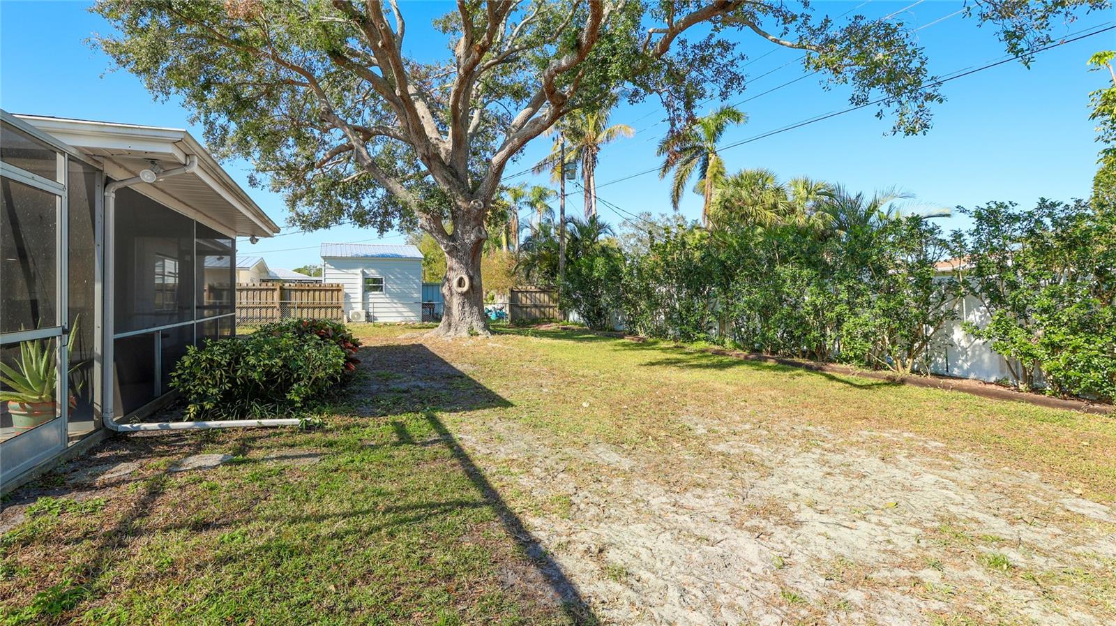 Image 34 of 62 For 5706 10th Avenue Dr W