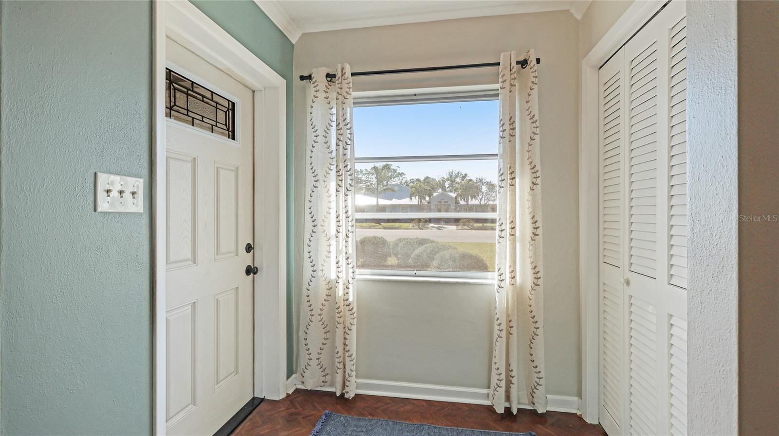 Image 7 of 16 For 5706 10th Avenue Dr W