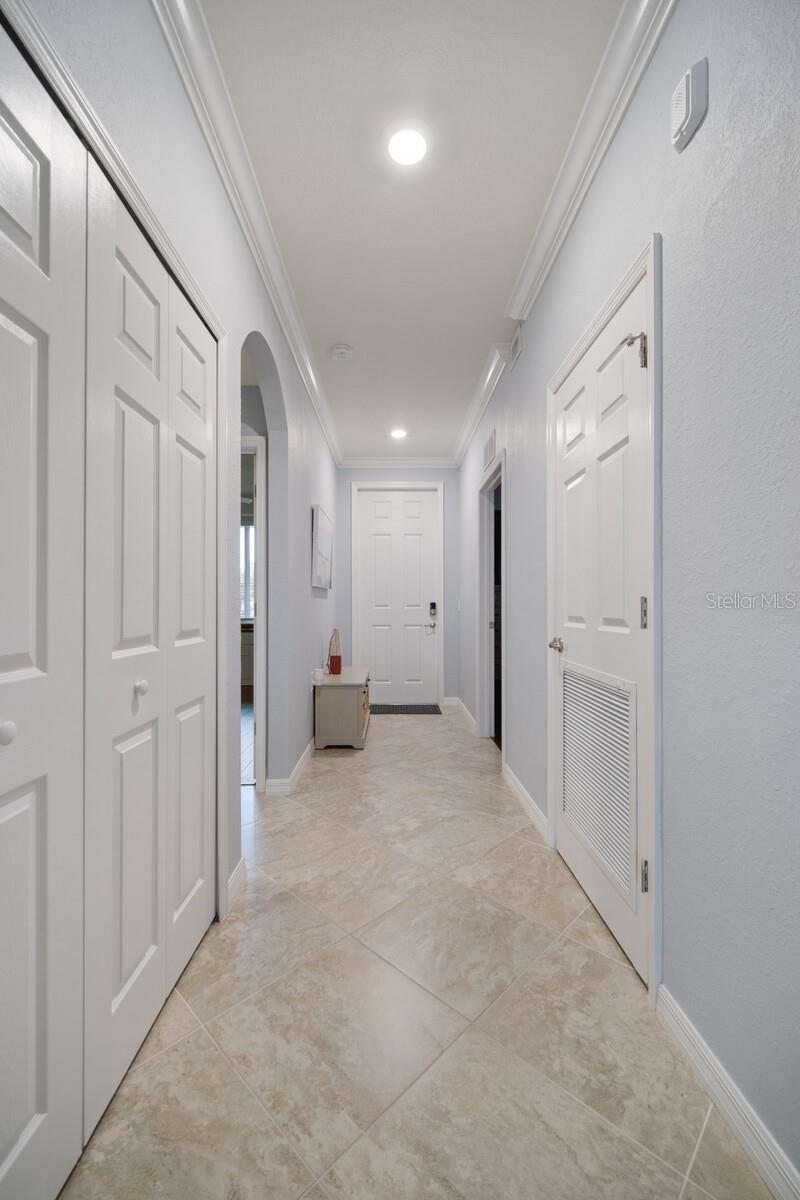 Listing photo id 8 for 910 Tidewater Shores Loop 103