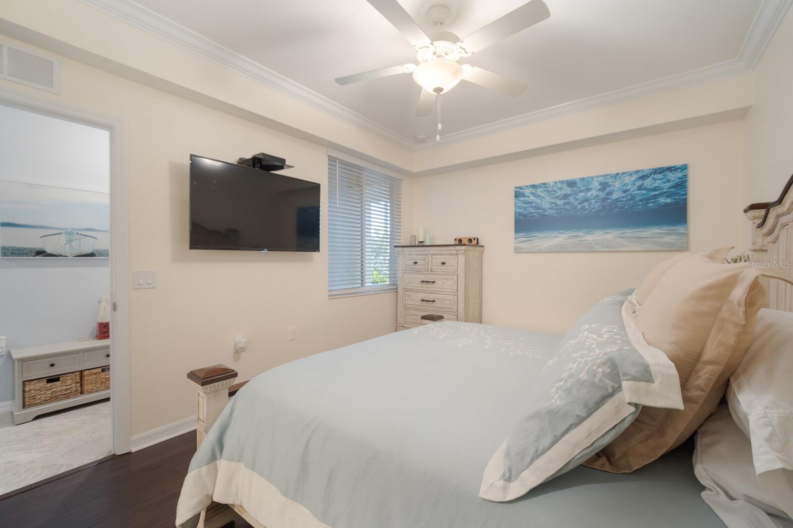 Listing photo id 19 for 910 Tidewater Shores Loop 103