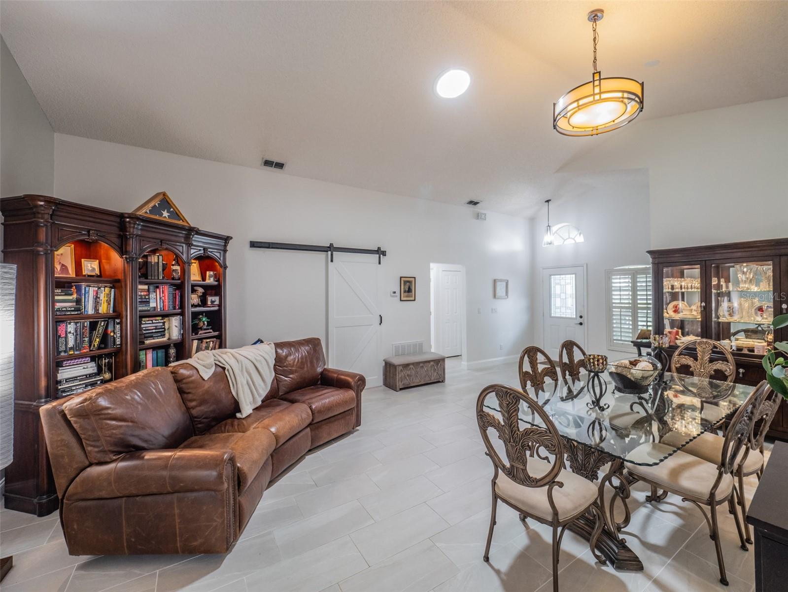 Image 10 of 52 For 3905 Westerham Drive