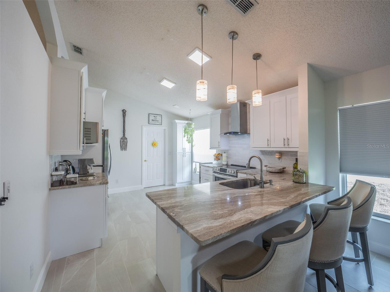 Image 17 of 52 For 3905 Westerham Drive