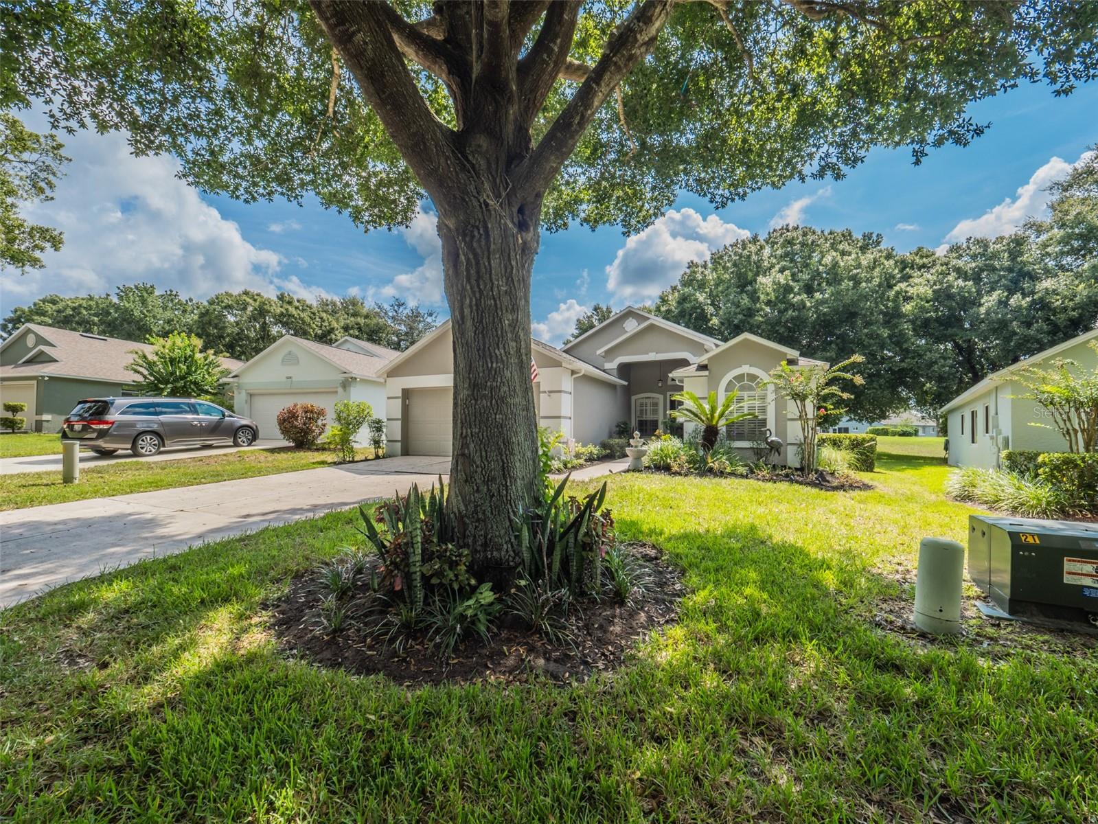 Image 33 of 52 For 3905 Westerham Drive