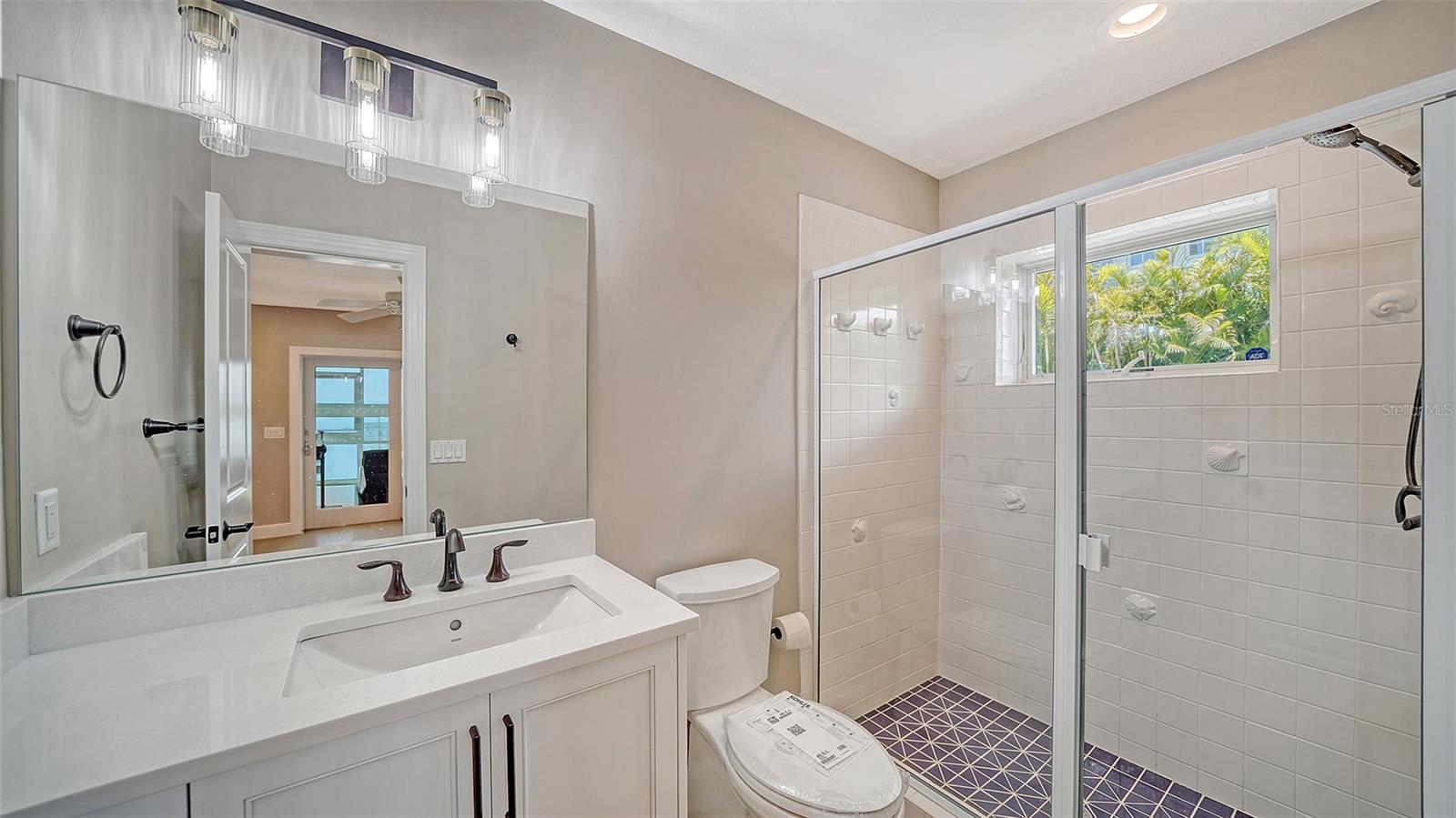 Image 25 of 100 For 878 Freeling Drive
