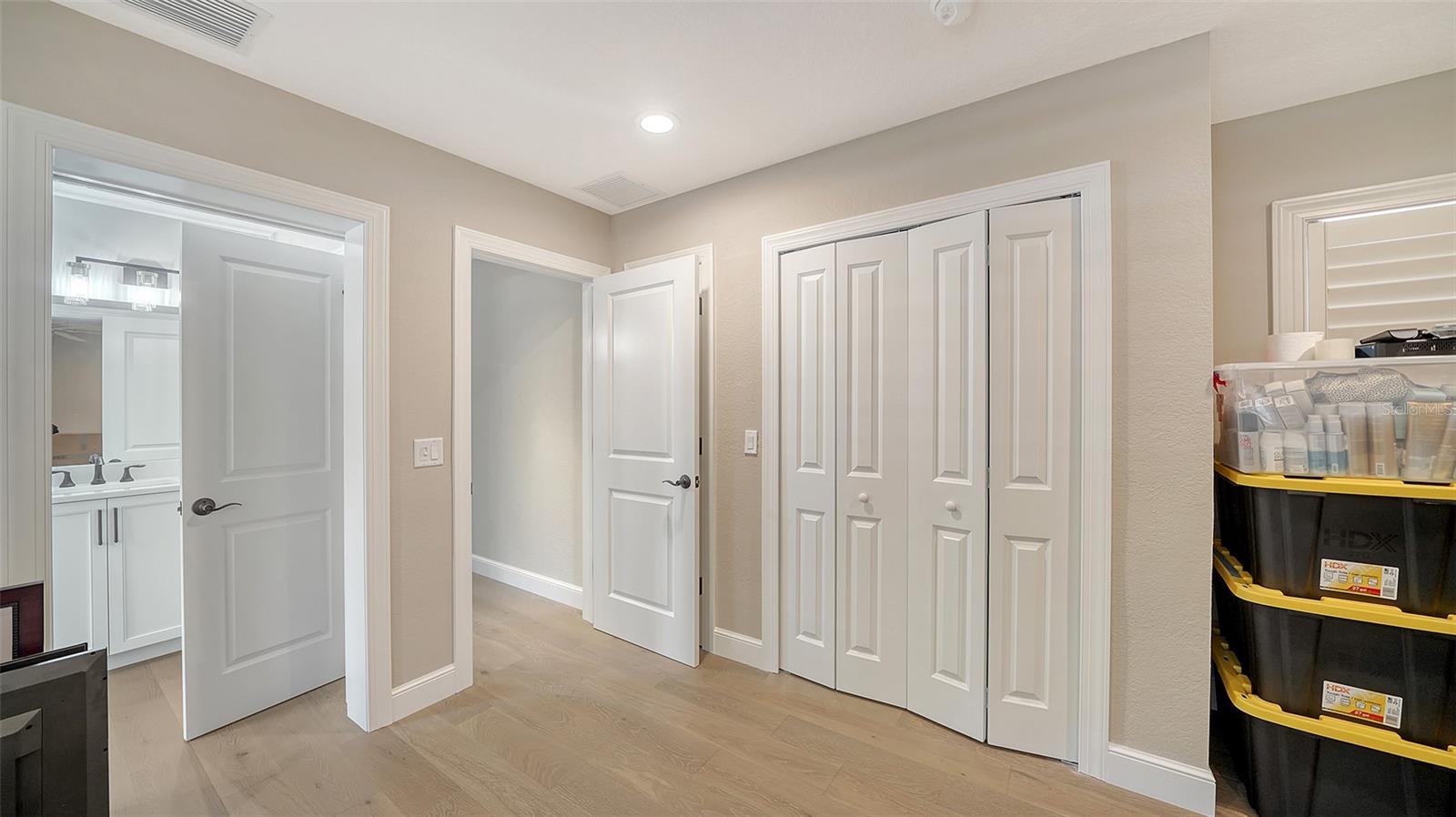 Image 26 of 100 For 878 Freeling Drive