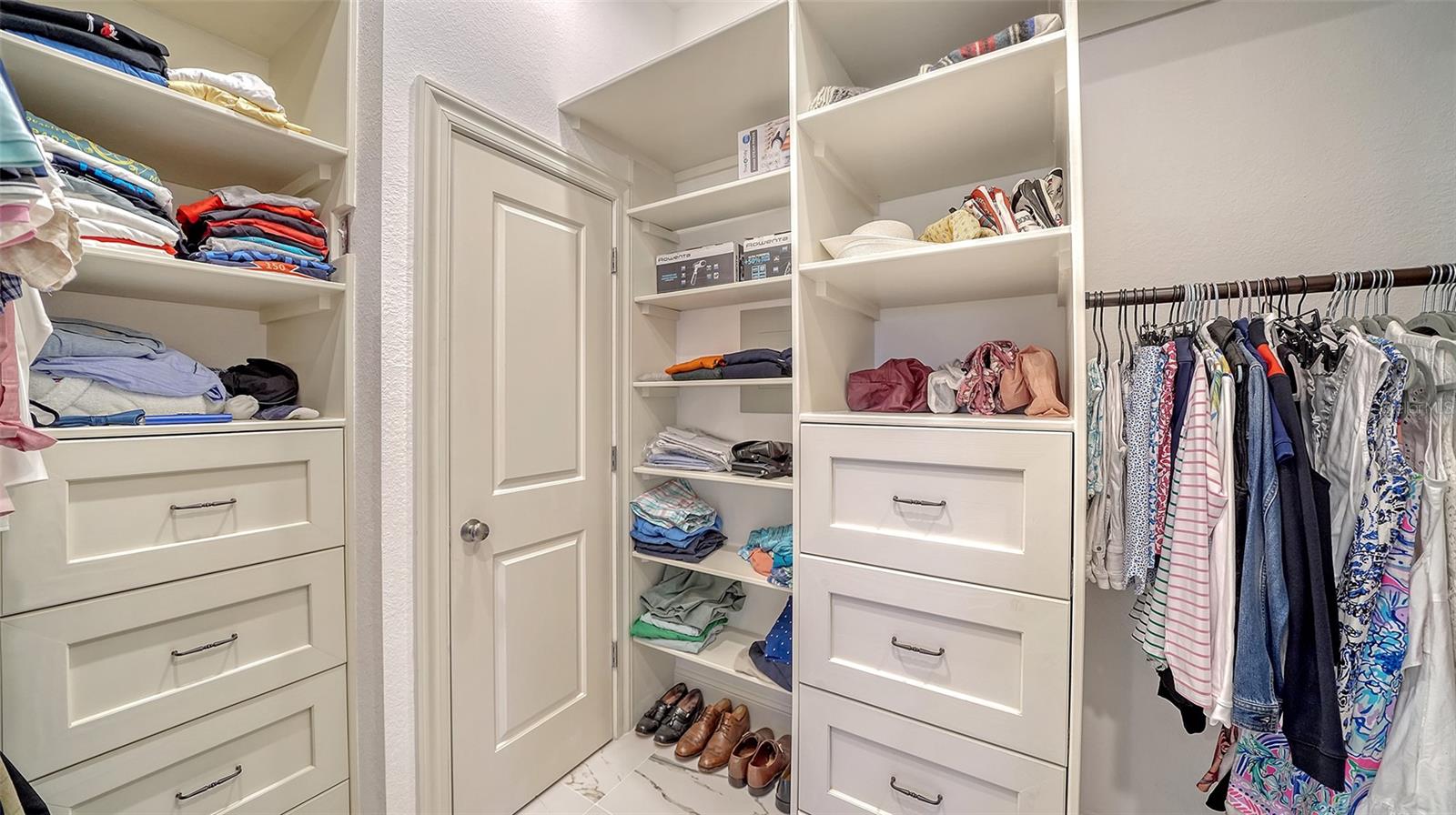 Image 37 of 100 For 878 Freeling Drive
