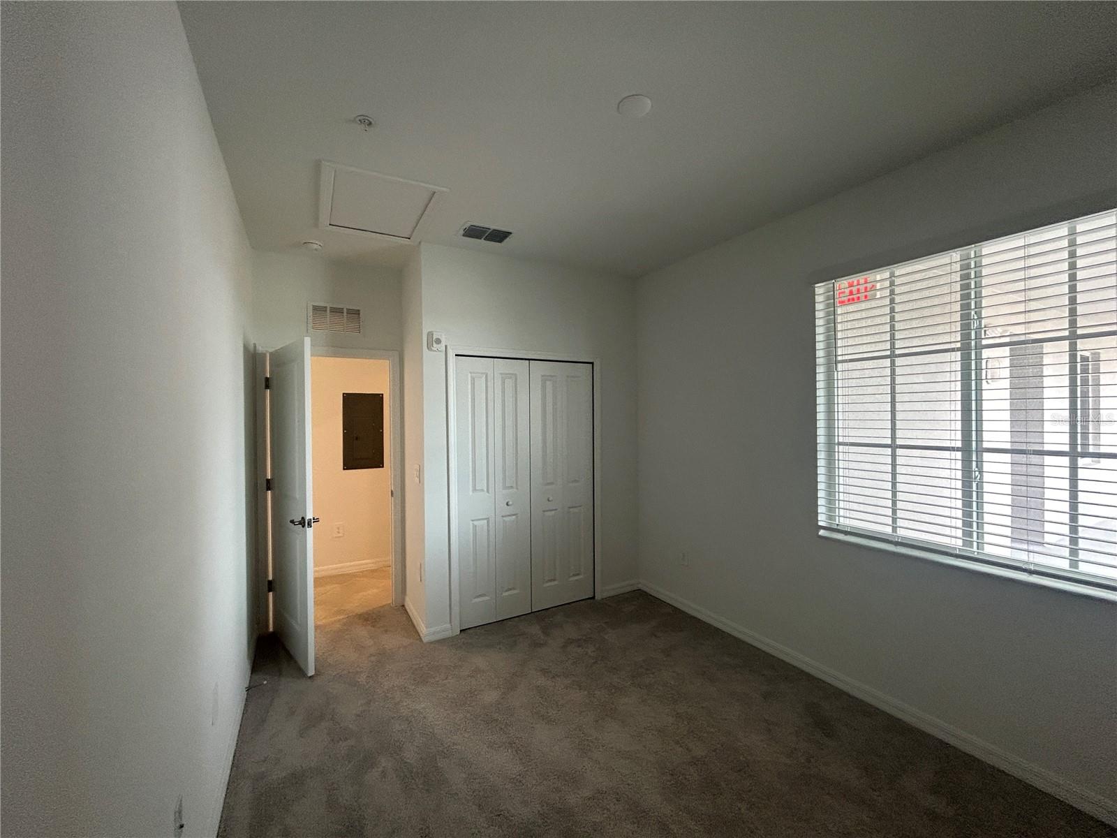 Image 17 of 28 For 17565 Opal Sand Drive 401