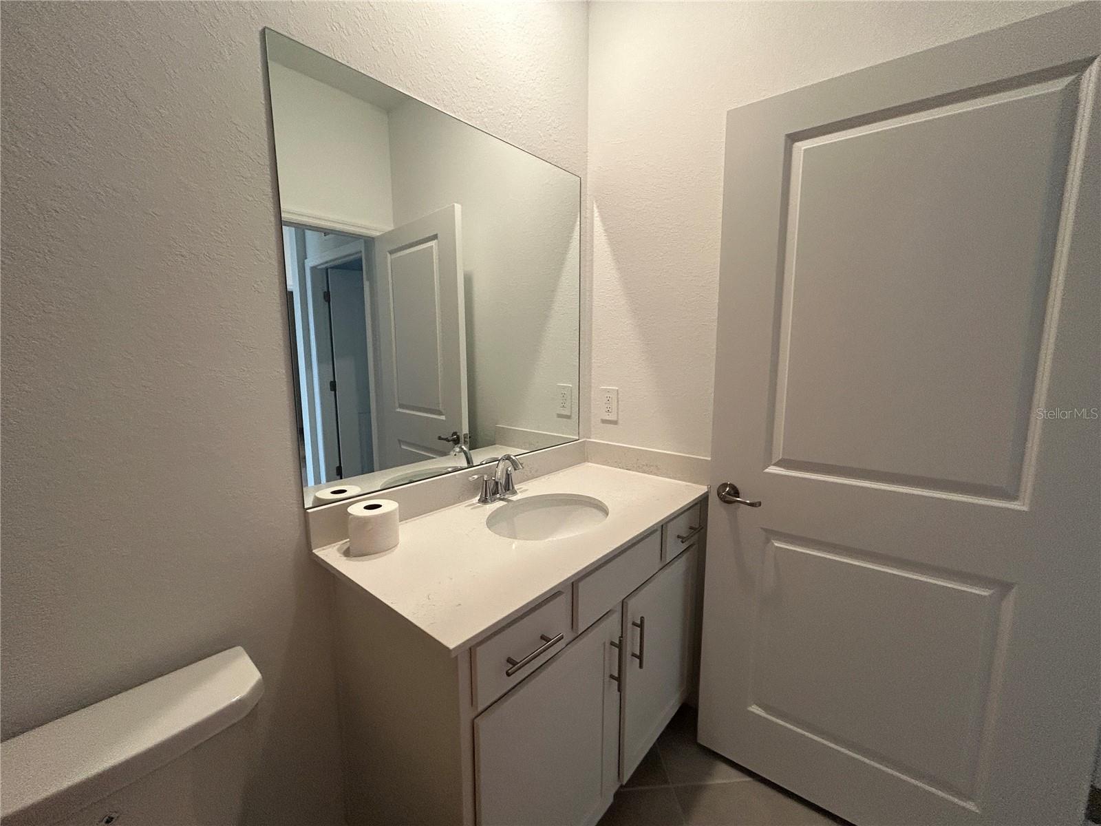 Image 19 of 28 For 17565 Opal Sand Drive 401