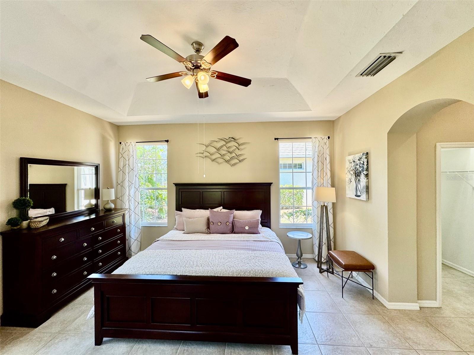 Image 15 of 38 For 7330 Kensington Court