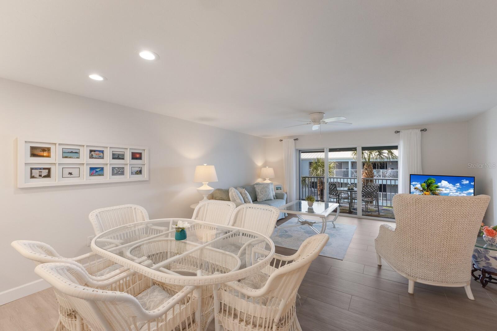 Image 15 of 50 For 7000 Gulf Drive 205