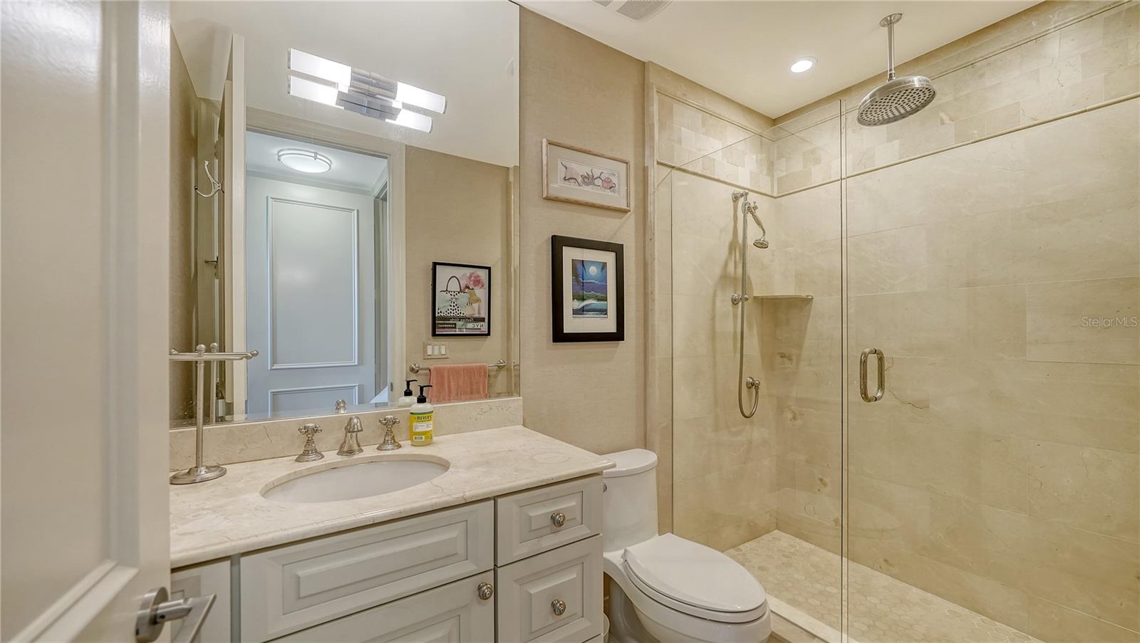 Image 33 of 50 For 435 L Ambiance Drive K506