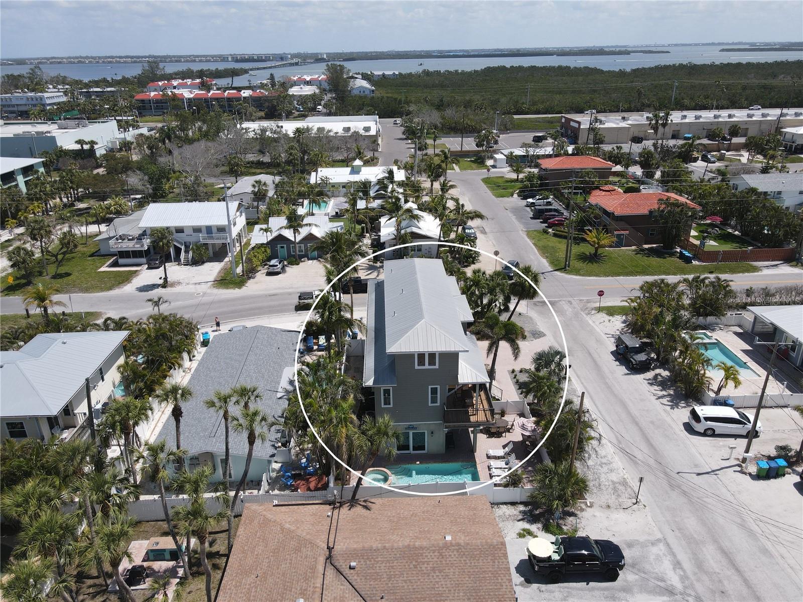 Image 43 of 57 For 220 36th Street