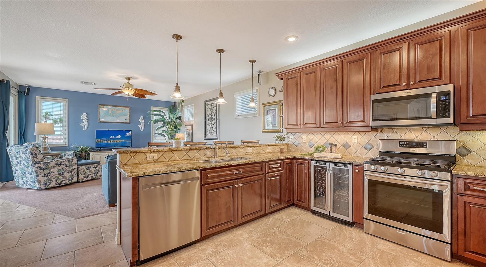 Image 7 of 57 For 220 36th Street