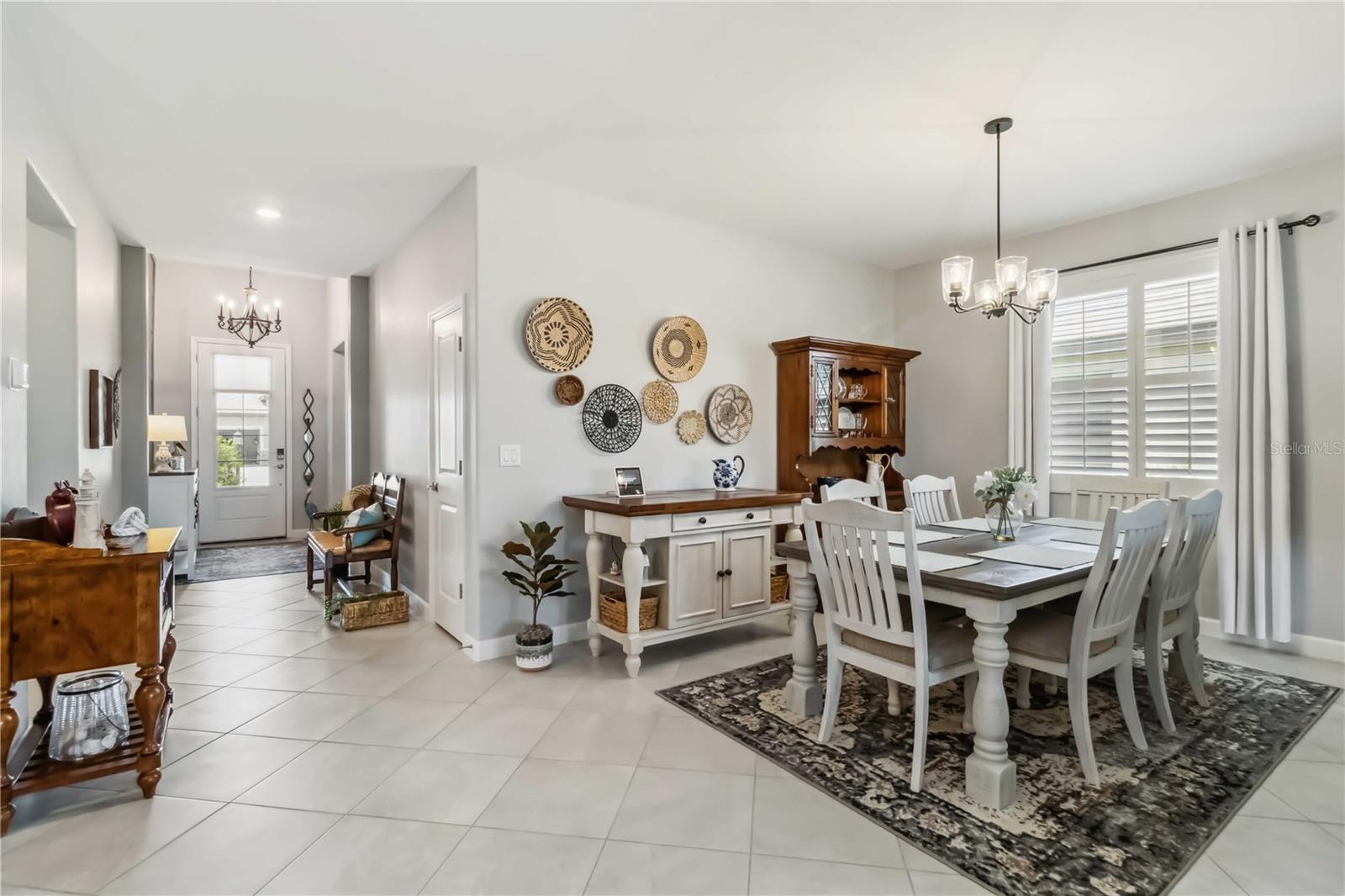 Image 14 of 39 For 5165 Coral Reef Way