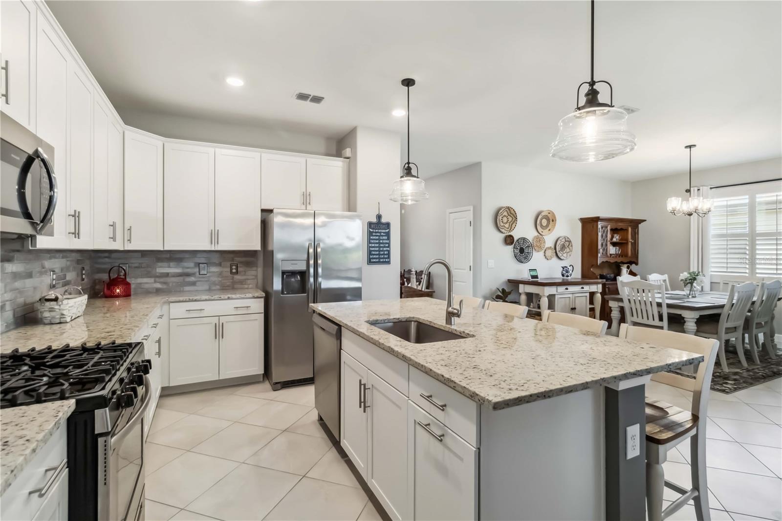 Image 16 of 39 For 5165 Coral Reef Way