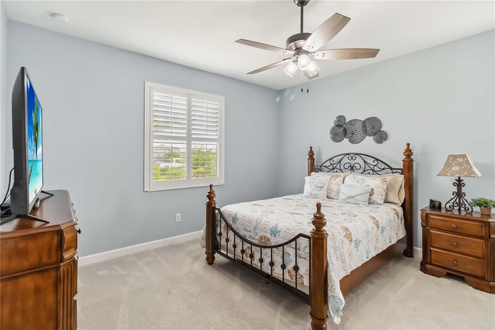 Image 17 of 39 For 5165 Coral Reef Way