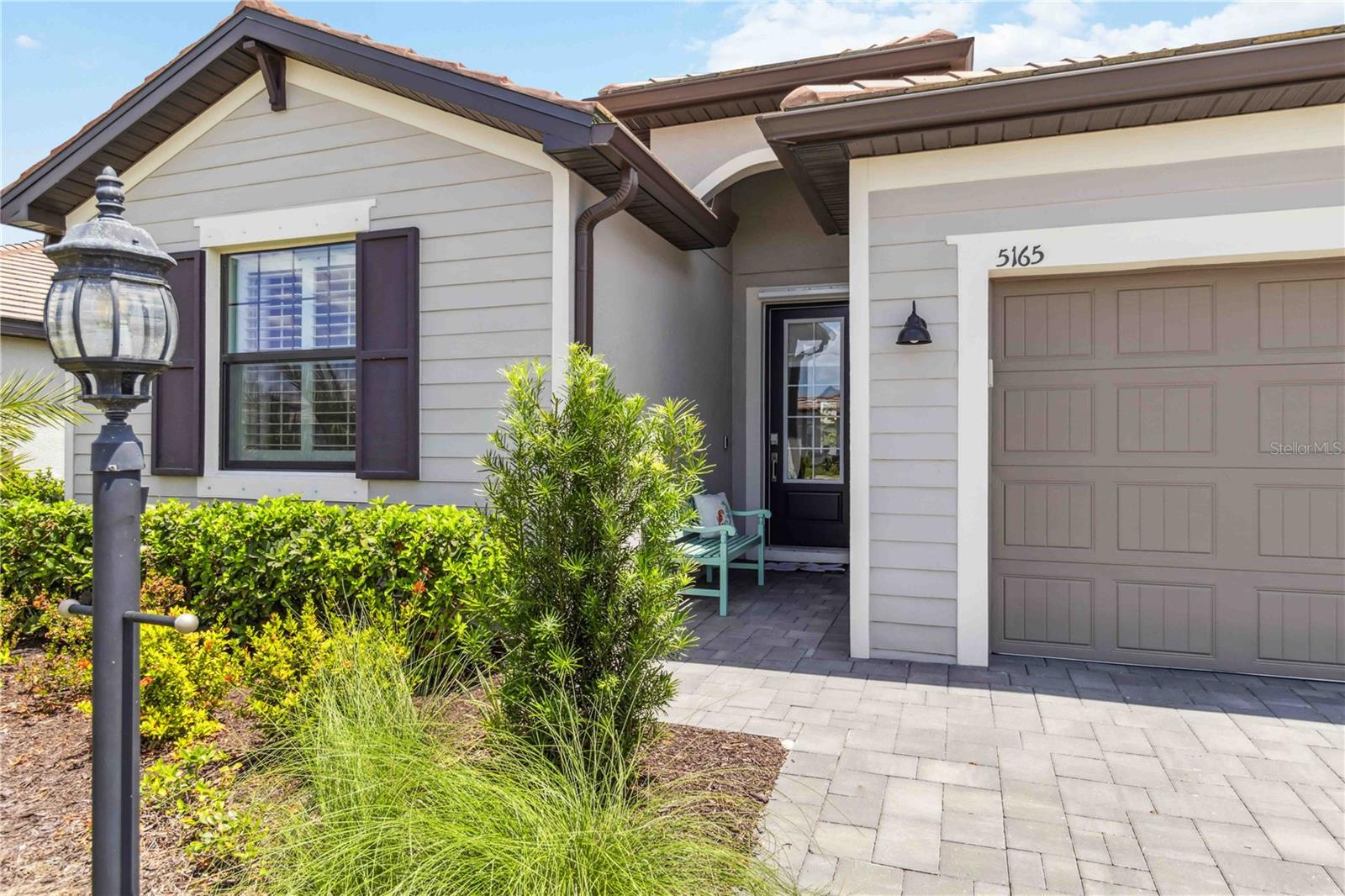 Image 7 of 39 For 5165 Coral Reef Way